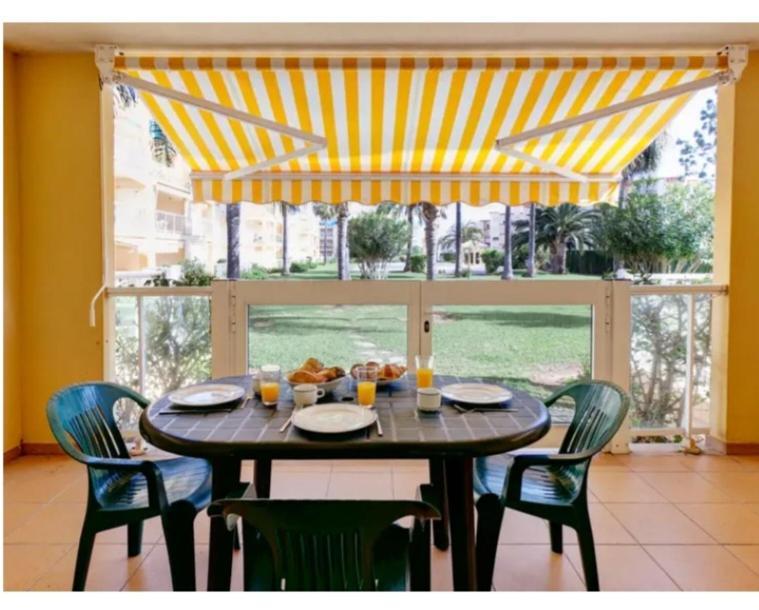 La Riviera Apartment Дения Екстериор снимка